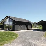 Three-bedroom In 约灵