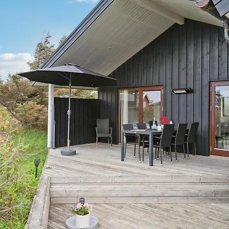 Nyaraló Three-bedroom In Hjørring