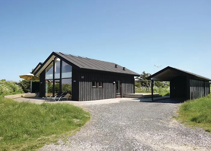 Three-bedroom In Hjørring